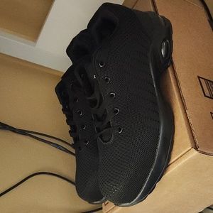 DYKHMILY air cushion steel toe shoes